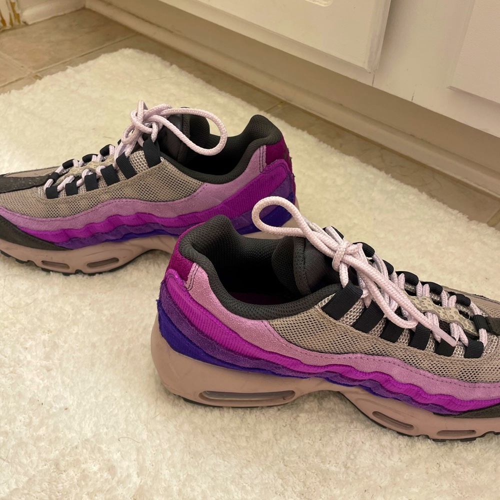 Nike AIR MAX